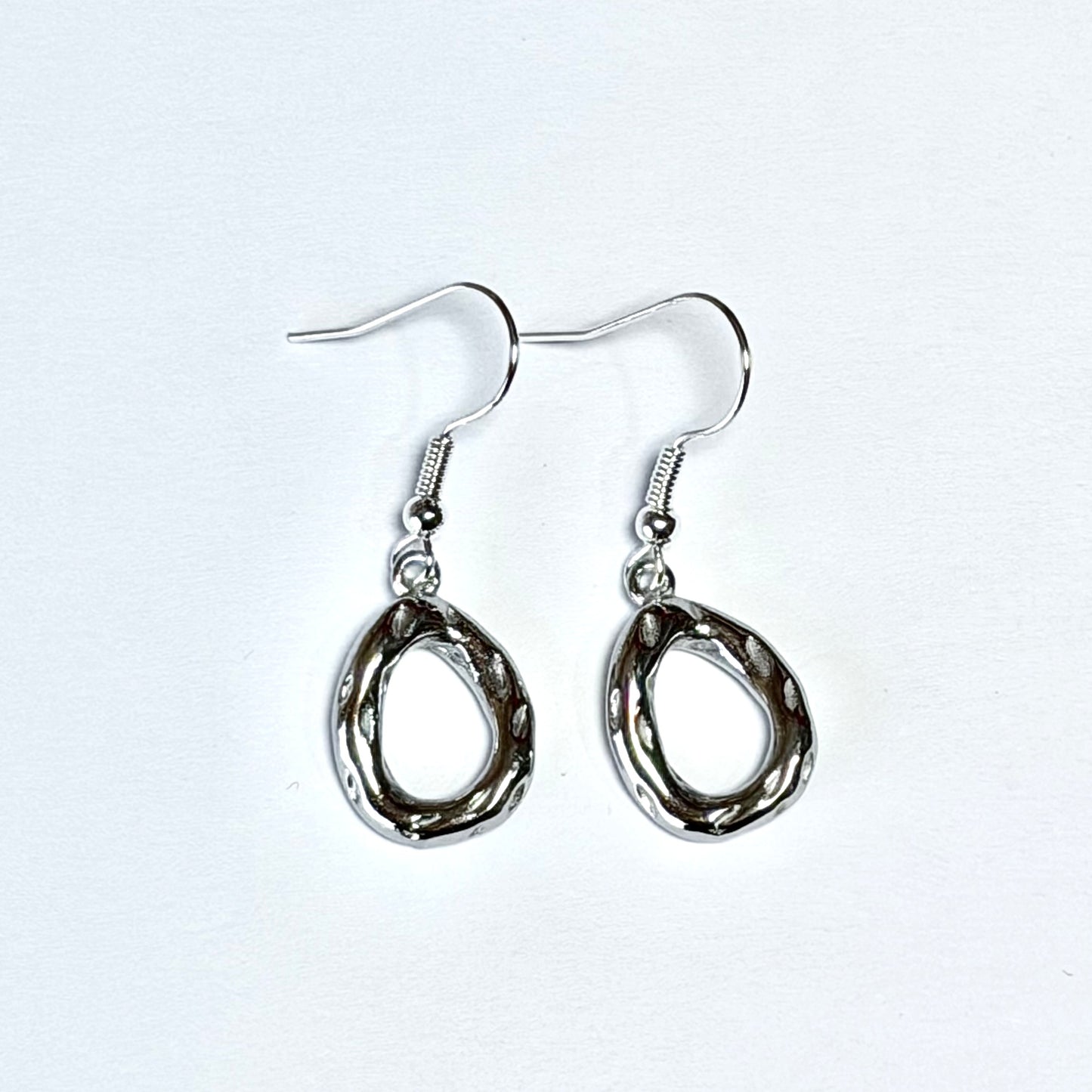 E2620 Hammered Oval