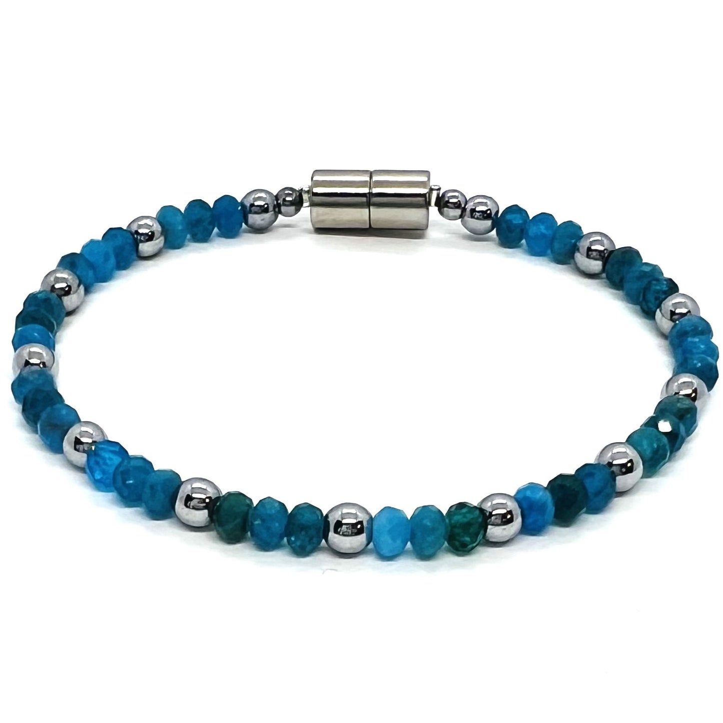 B07 Faceted Apatite and Haematite