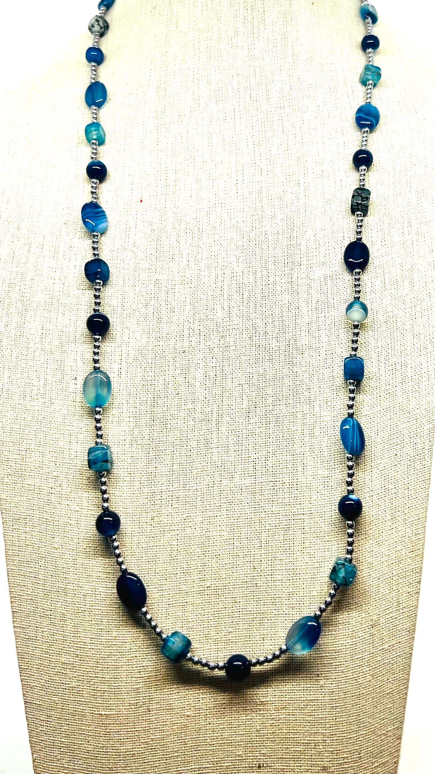 S1299 Long Blue Agate and Haematite