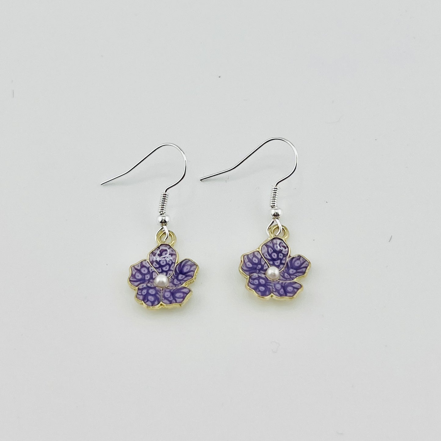 E2526 Purple Flowers