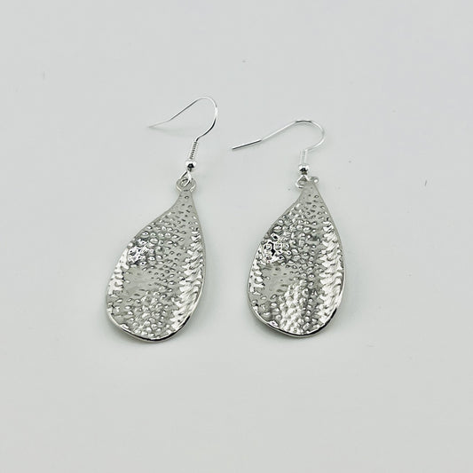 E2527 Hammered Silver Tone