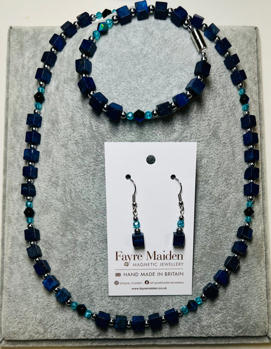 S1306 Lapis Lazuli Cubes & Austrian Crystals