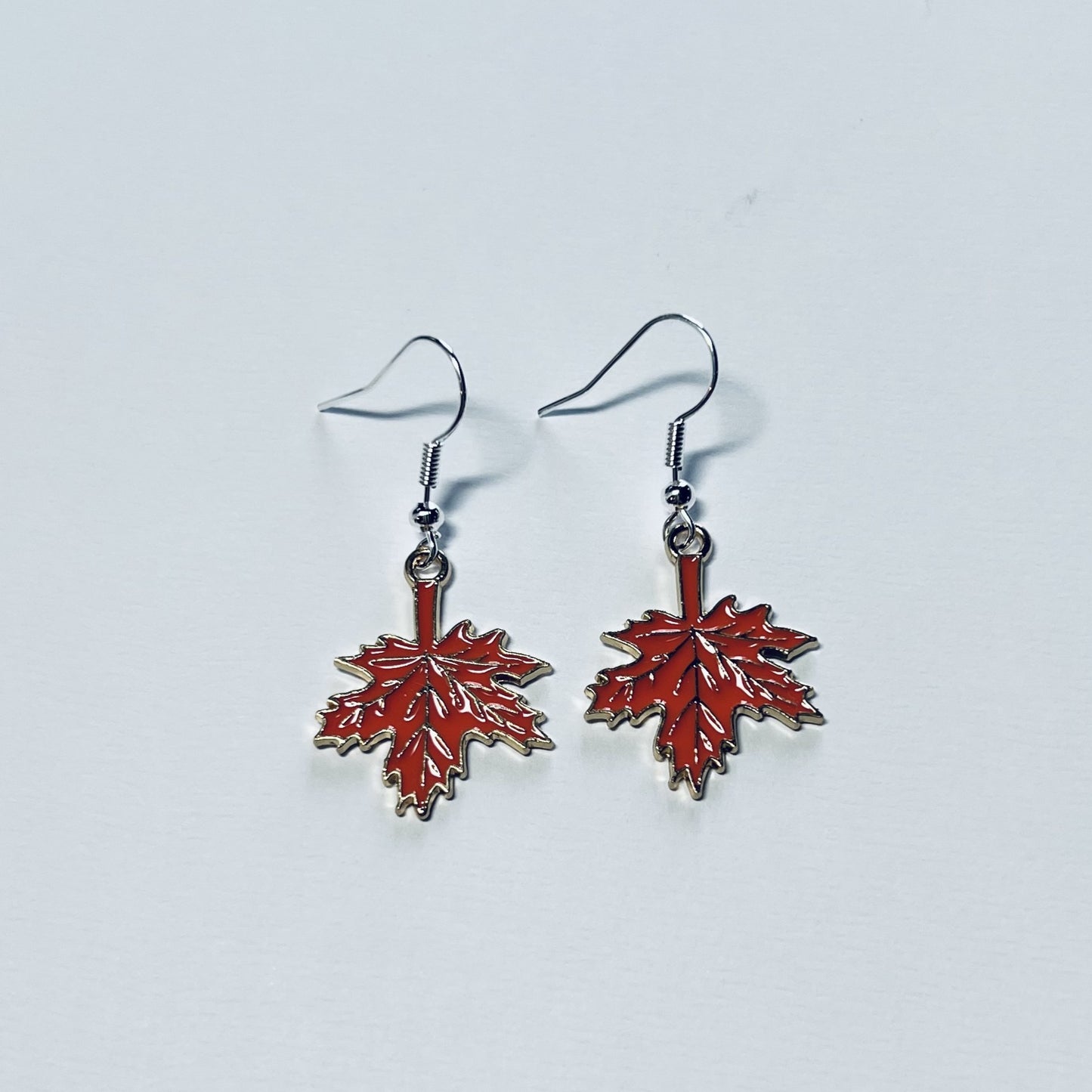 E2529 Peach Maple Leaf
