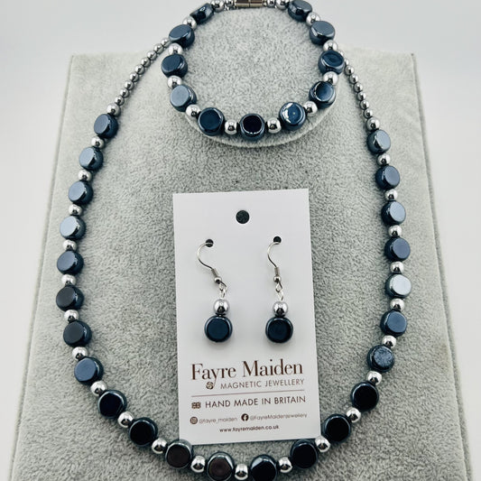 S1303 Deep Navy Blue Glass